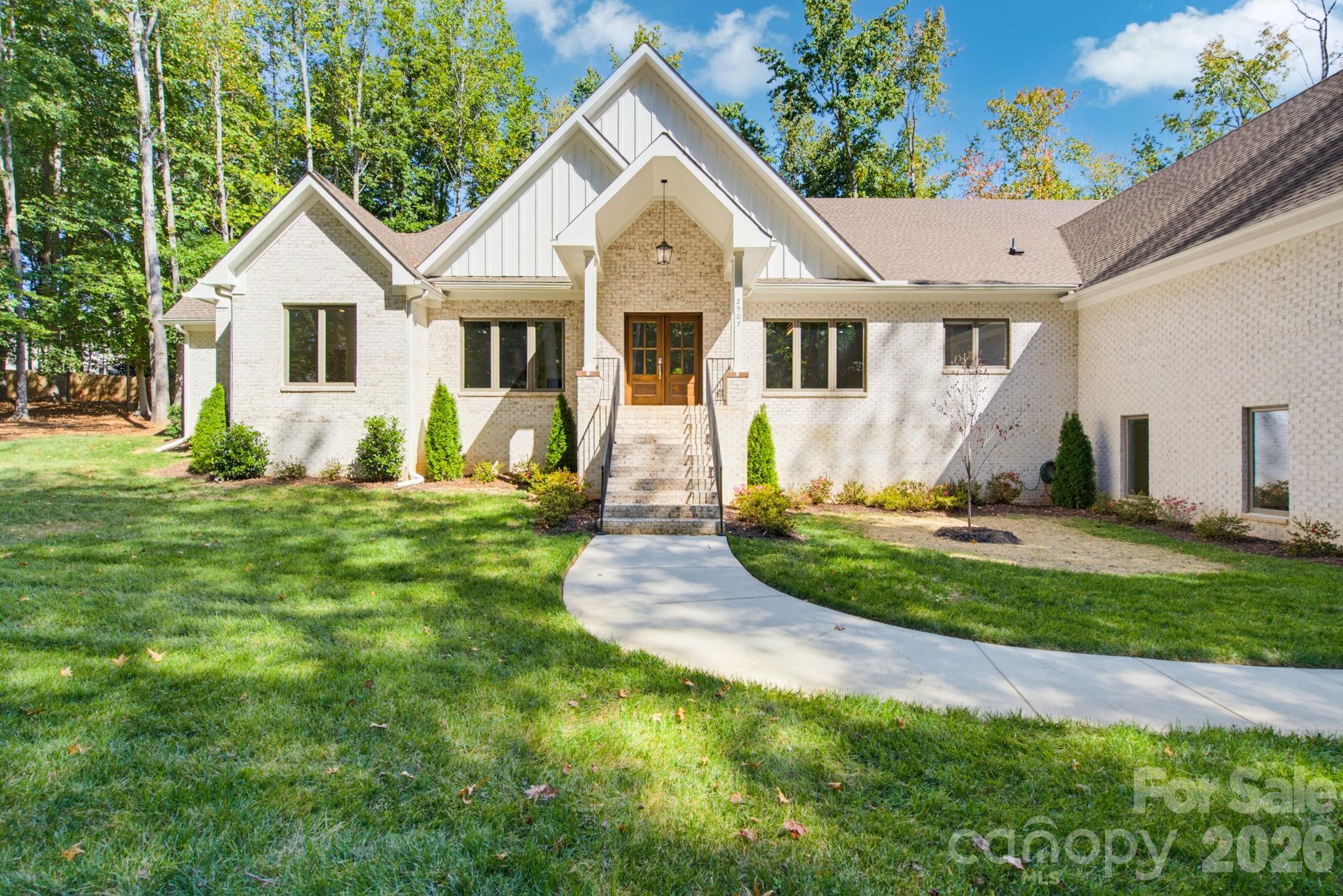2507 Forest Lawn Drive
