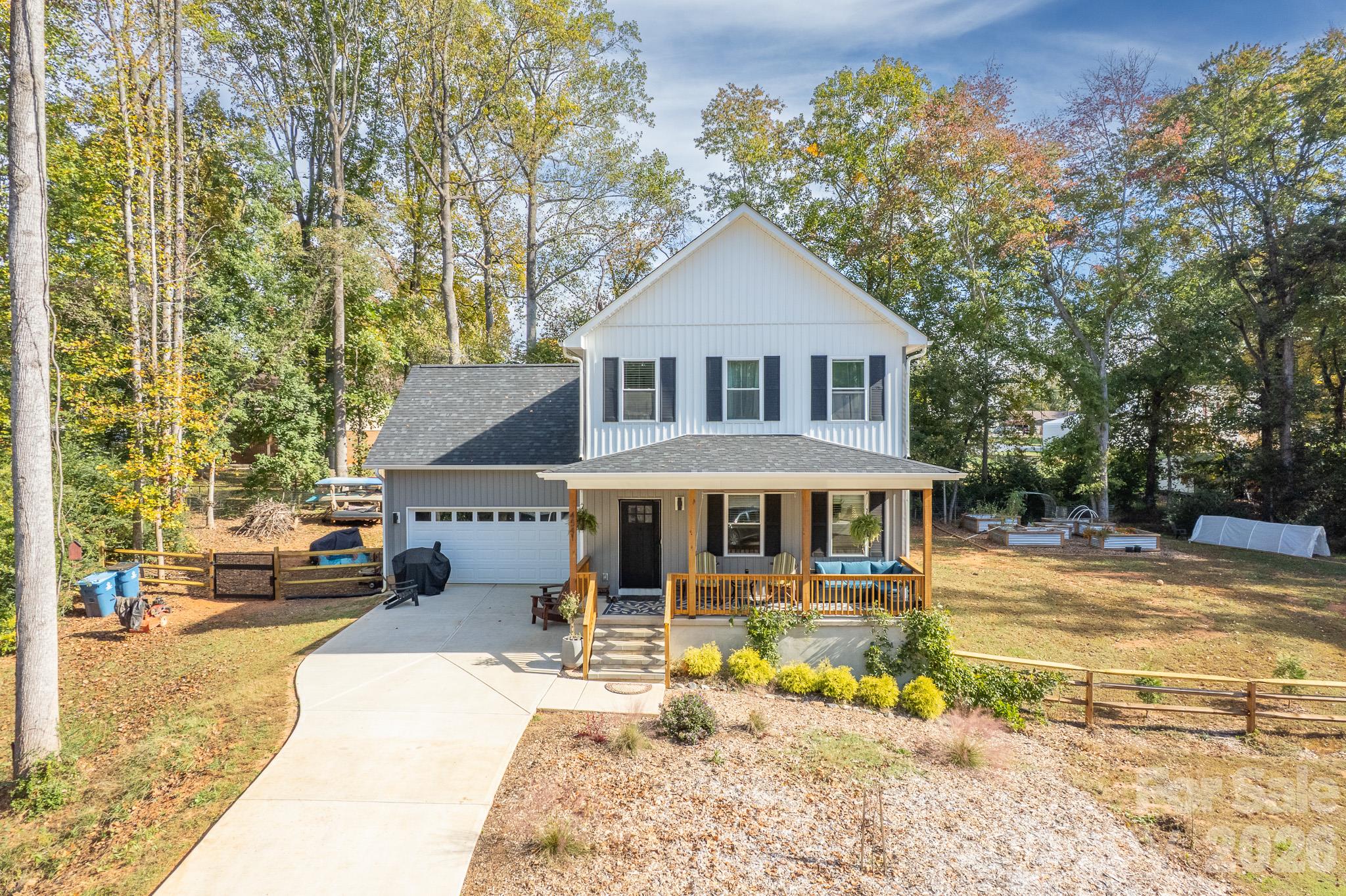 4541 Kings Court, Hickory