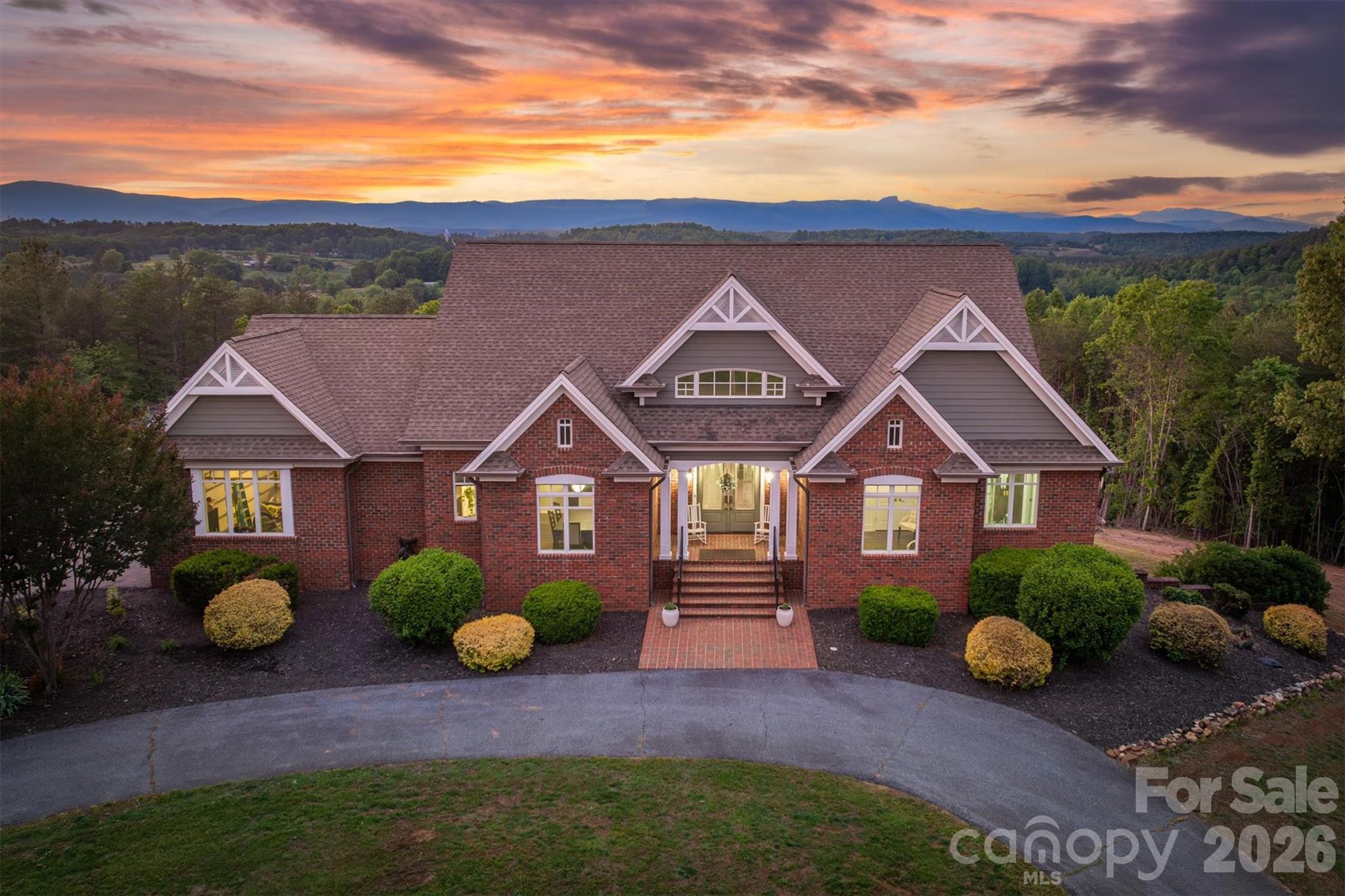 5230 Roy Mcgalliard Avenue, Morganton