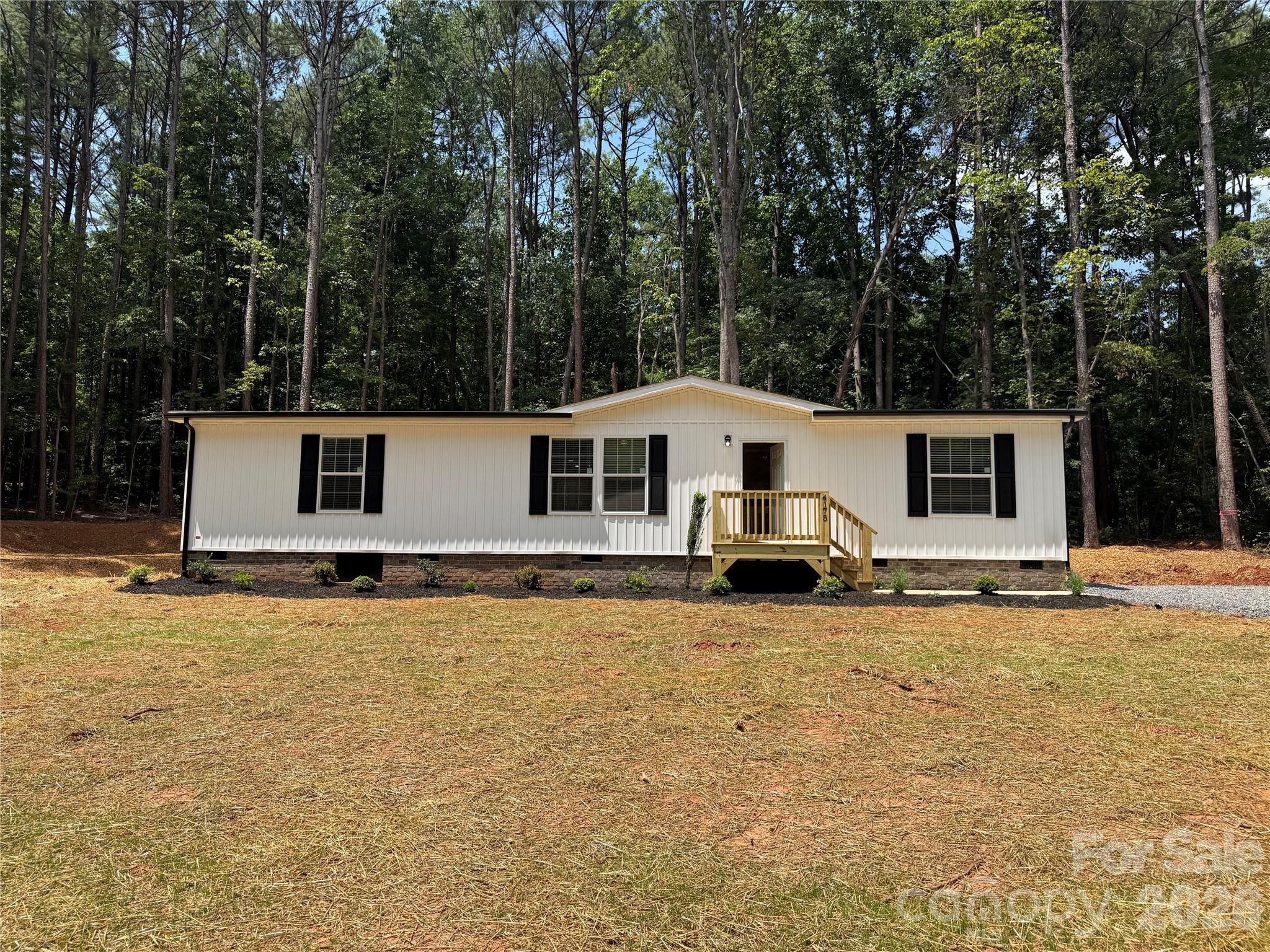 4175 Maple Trail