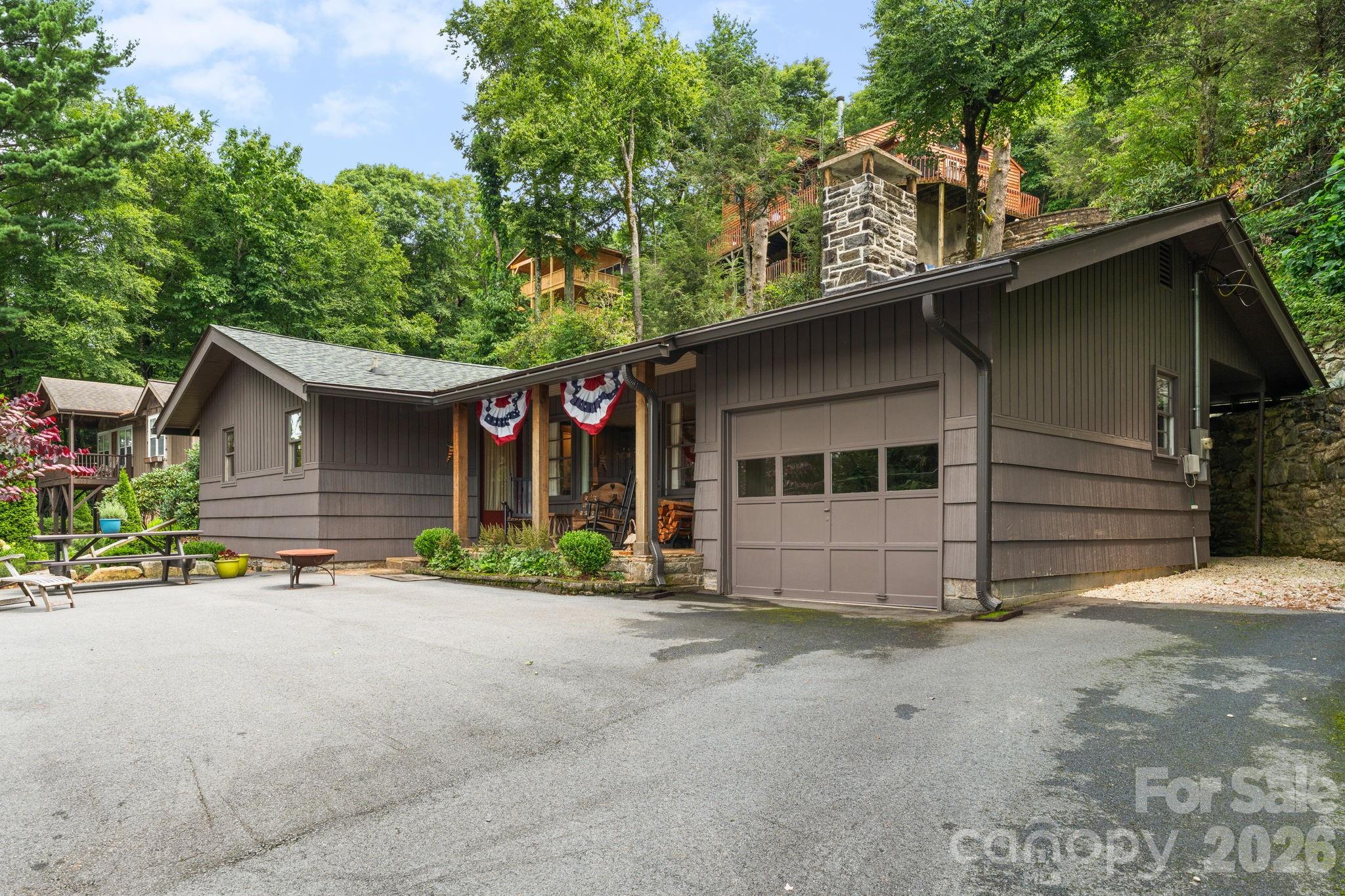 168 Mountain View Drive, Blowing Rock