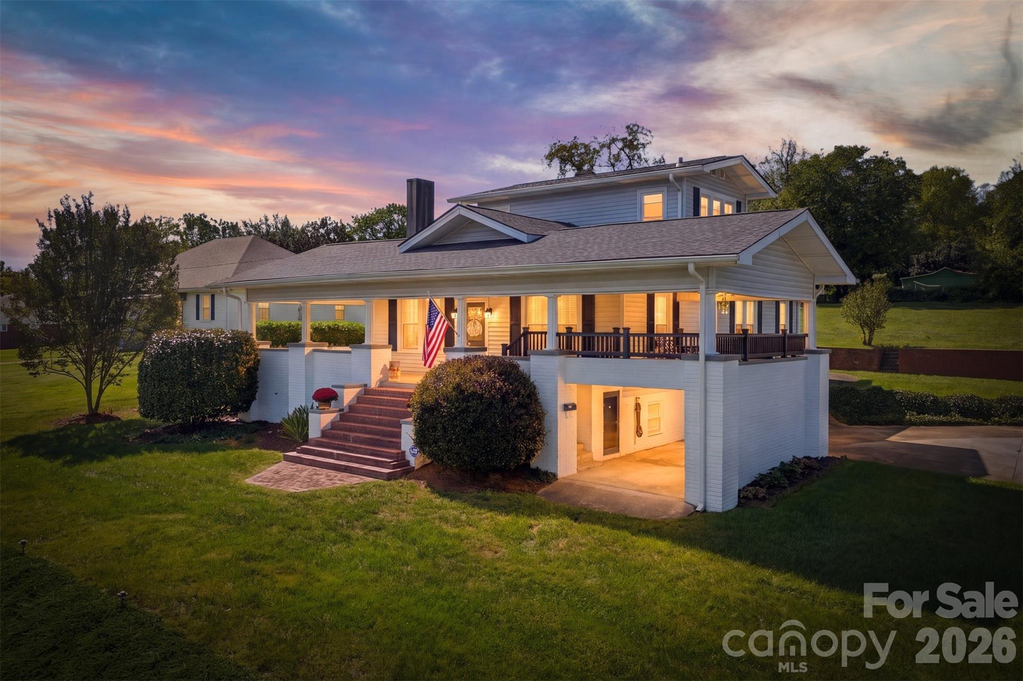 110 Burkemont Avenue, Morganton