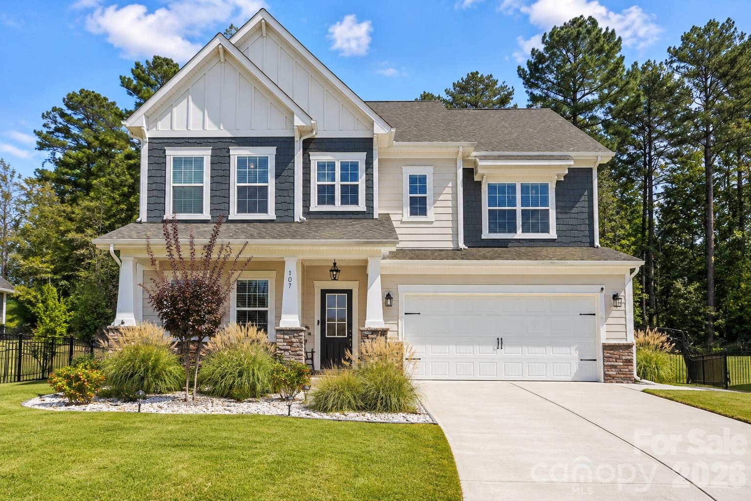 107 Hollywood Court, Troutman