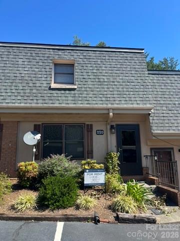 220 14th Avenue, Hickory