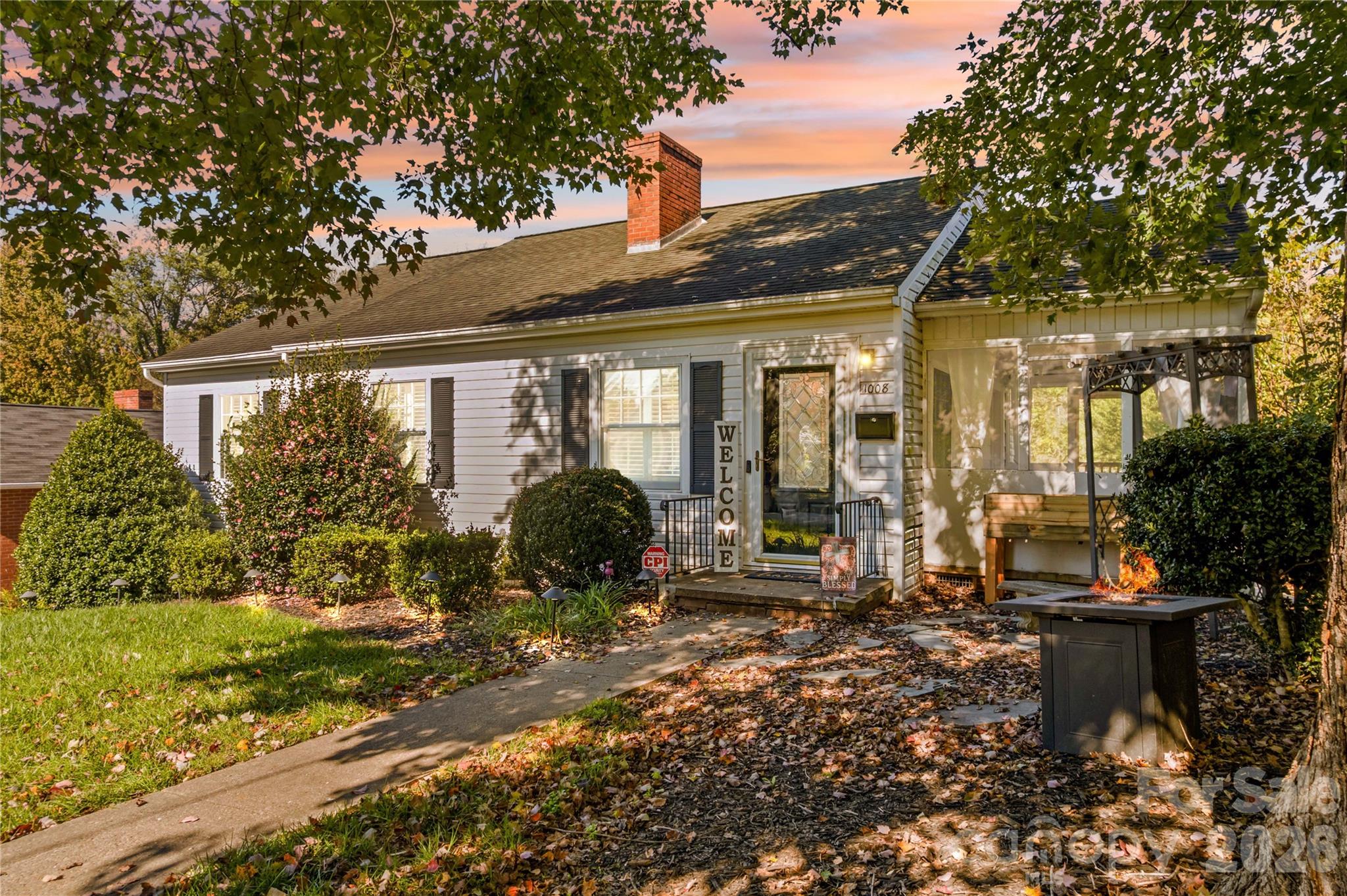 1008 Grove Avenue, Lenoir
